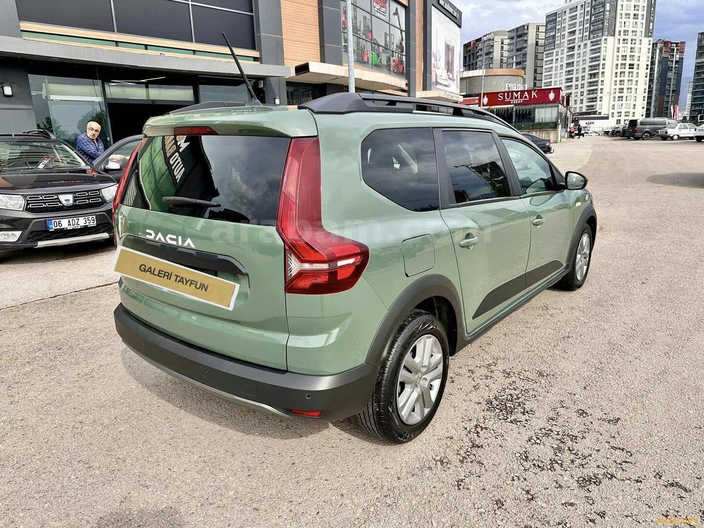 Galeriden Dacia Jogger 1.0 TCe Expression 2023 Model Bursa 56.000 km Yeşil 6