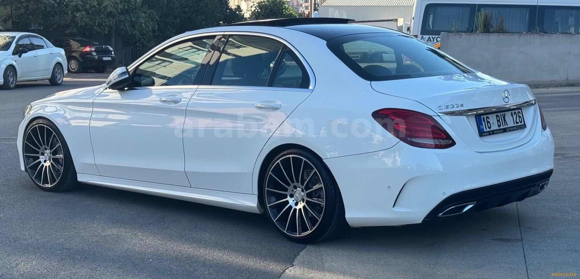 Galeriden Mercedes - Benz C 200 D AMG 2016 Model Kocaeli 277.000 km Beyaz 4