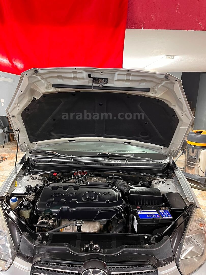 Sahibinden Hyundai Accent Era 1.4 Team 2009 Model Adana 305.000 km Gri (Gümüş) 7