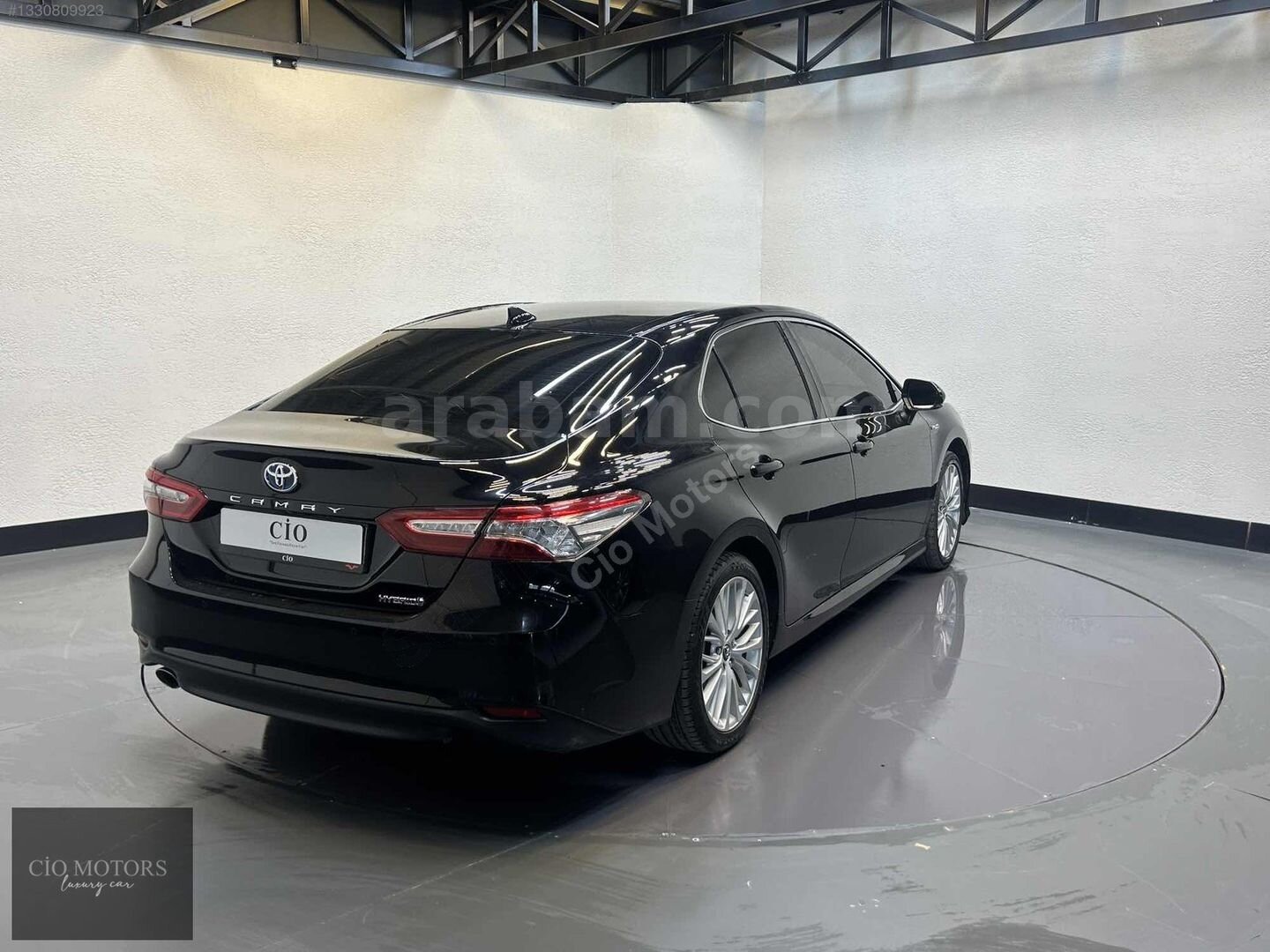 Galeriden Toyota Camry 2.5 Hybrid Passion 2019 Model İzmir 155.000 km Siyah 4