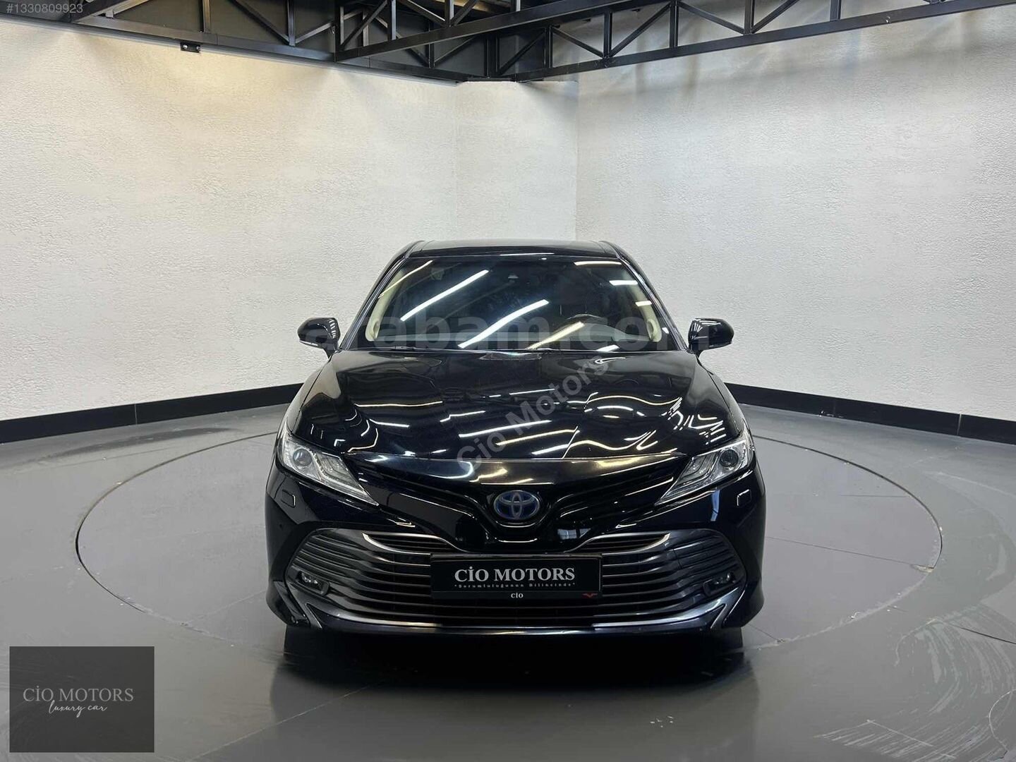 Galeriden Toyota Camry 2.5 Hybrid Passion 2019 Model İzmir 155.000 km Siyah 1