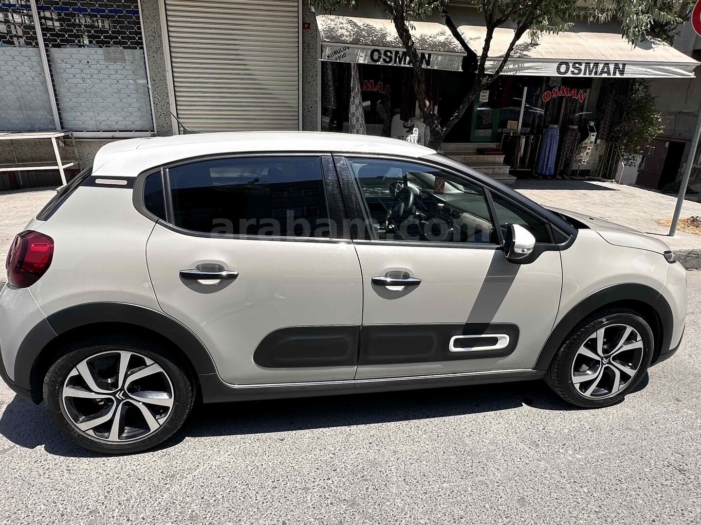 Sahibinden Citroen C3 1.2 PureTech Shine 2023 Model İstanbul 46.000 km Bej 2