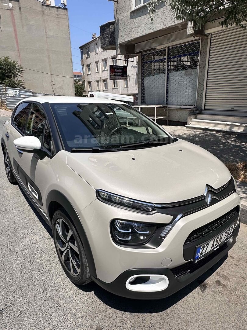 Sahibinden Citroen C3 1.2 PureTech Shine 2023 Model İstanbul 46.000 km Bej 1