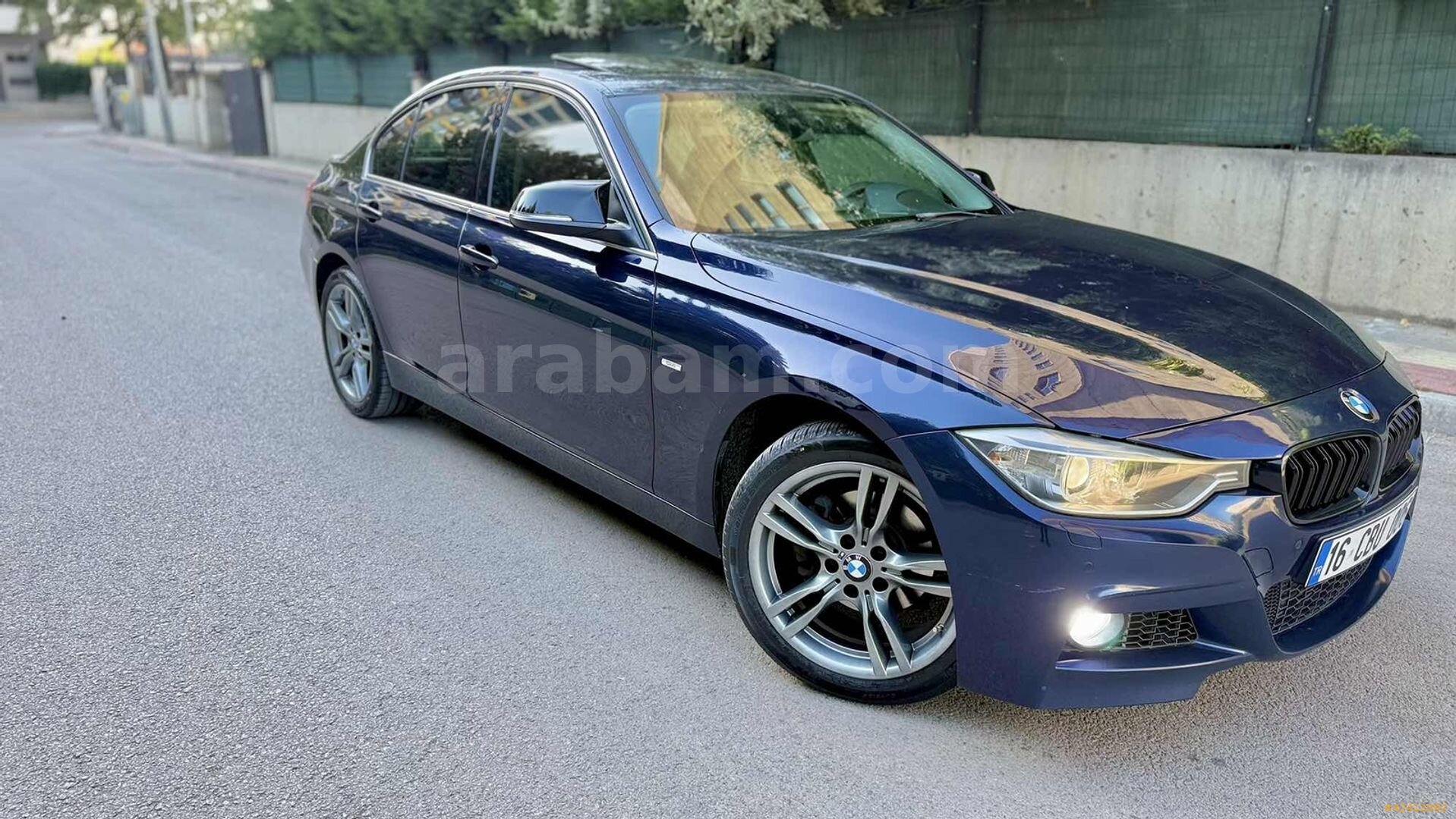 Galeriden BMW 3 Serisi 320i 2012 Model Bursa 246.000 km Lacivert 1