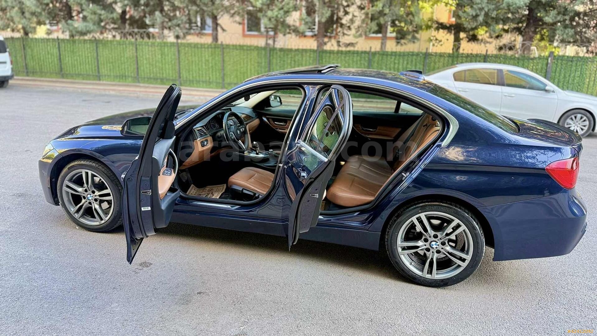 Galeriden BMW 3 Serisi 320i 2012 Model Bursa 246.000 km Lacivert 6