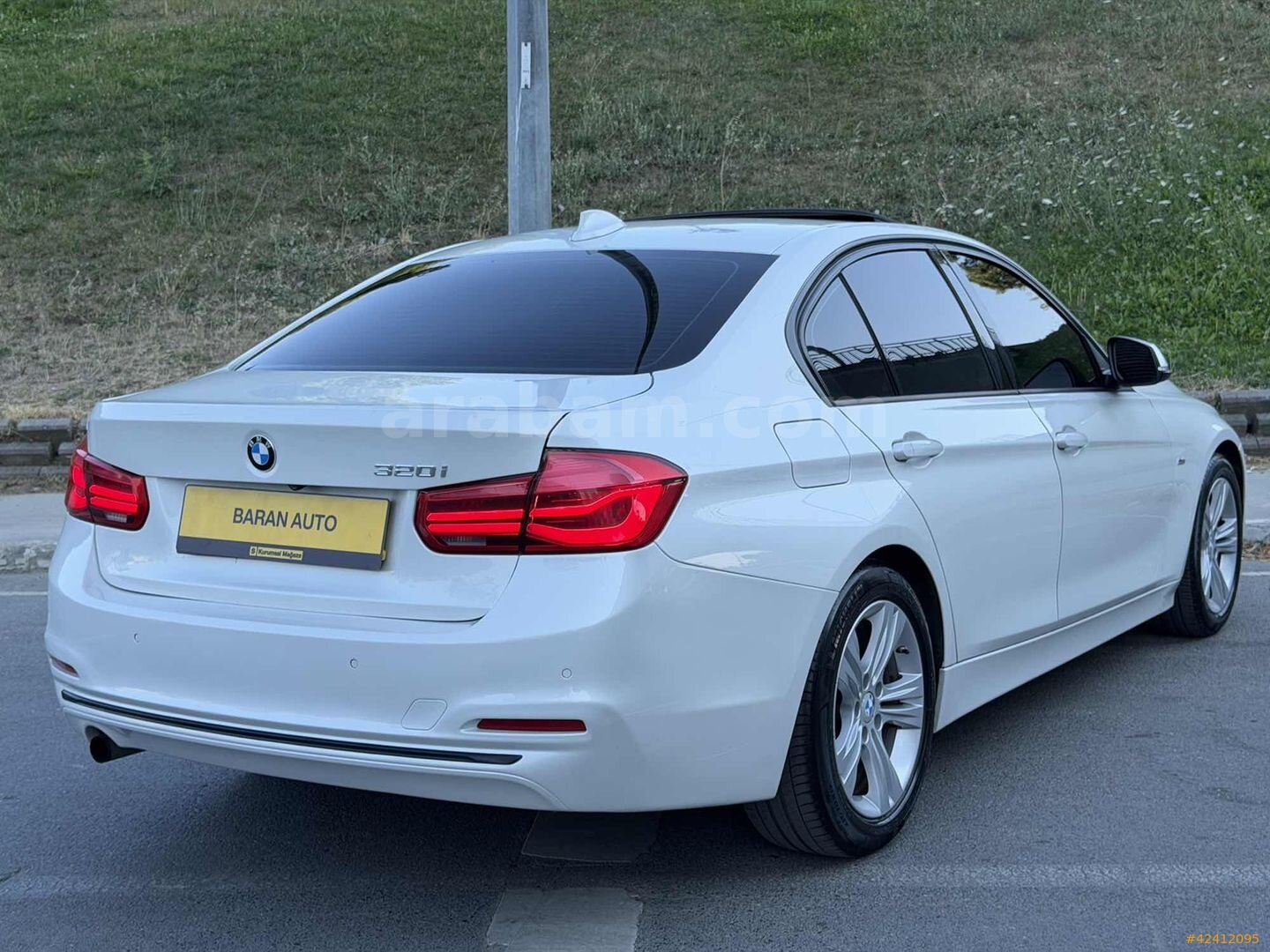 Galeriden BMW 3 Serisi 320i ED Sport Line 2016 Model İstanbul 199.000 km Beyaz 6
