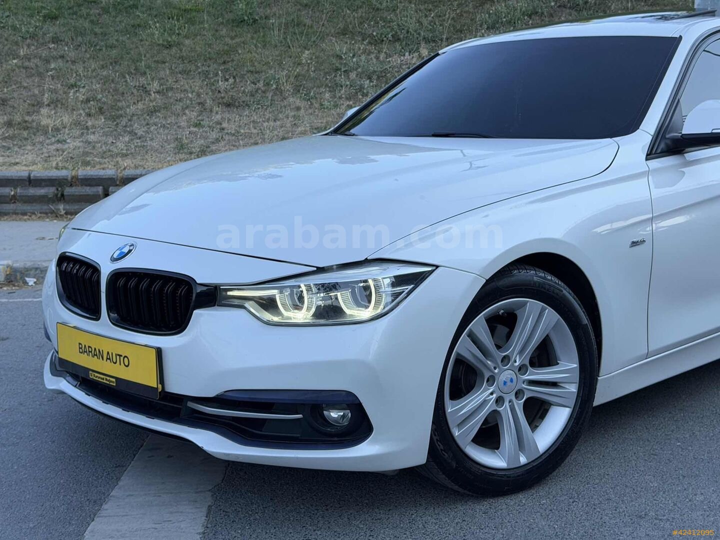 Galeriden BMW 3 Serisi 320i ED Sport Line 2016 Model İstanbul 199.000 km Beyaz 5