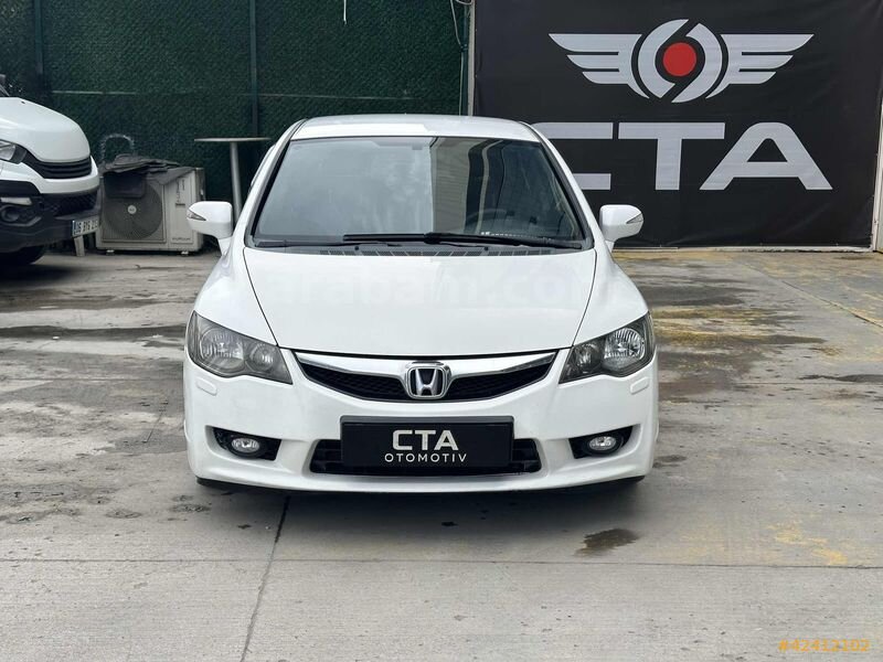 Galeriden Honda Civic 1.6i VTEC Premium 2011 Model Ankara 387.500 km Beyaz