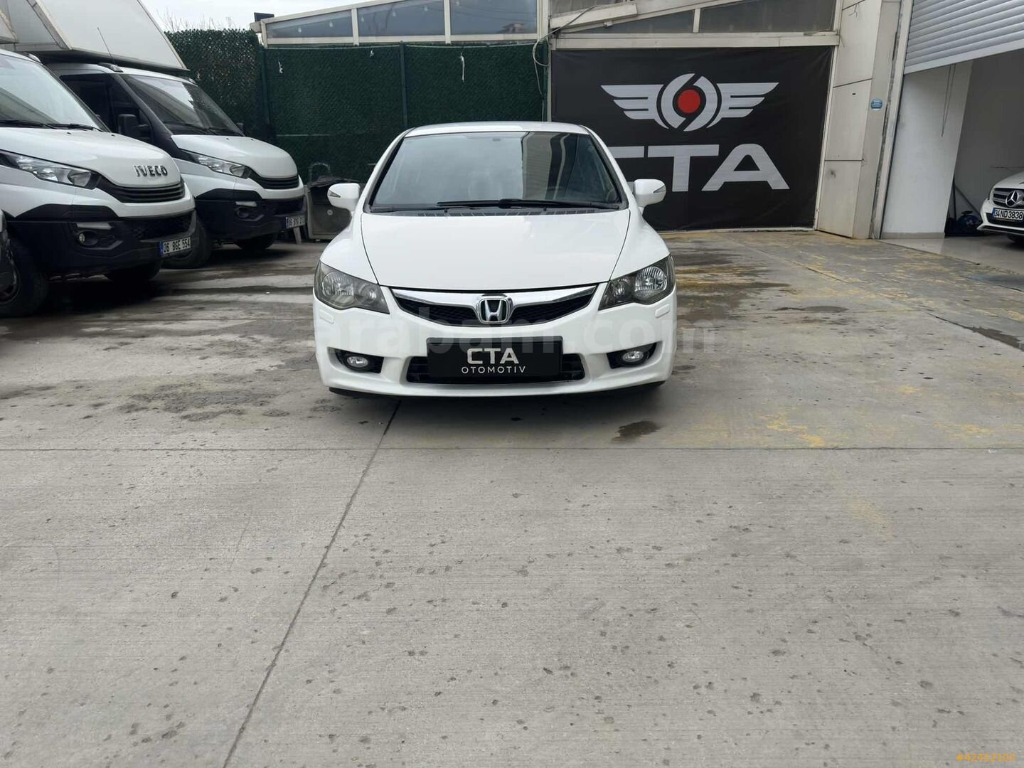 Galeriden Honda Civic 1.6i VTEC Premium 2011 Model Ankara 387.500 km Beyaz 2
