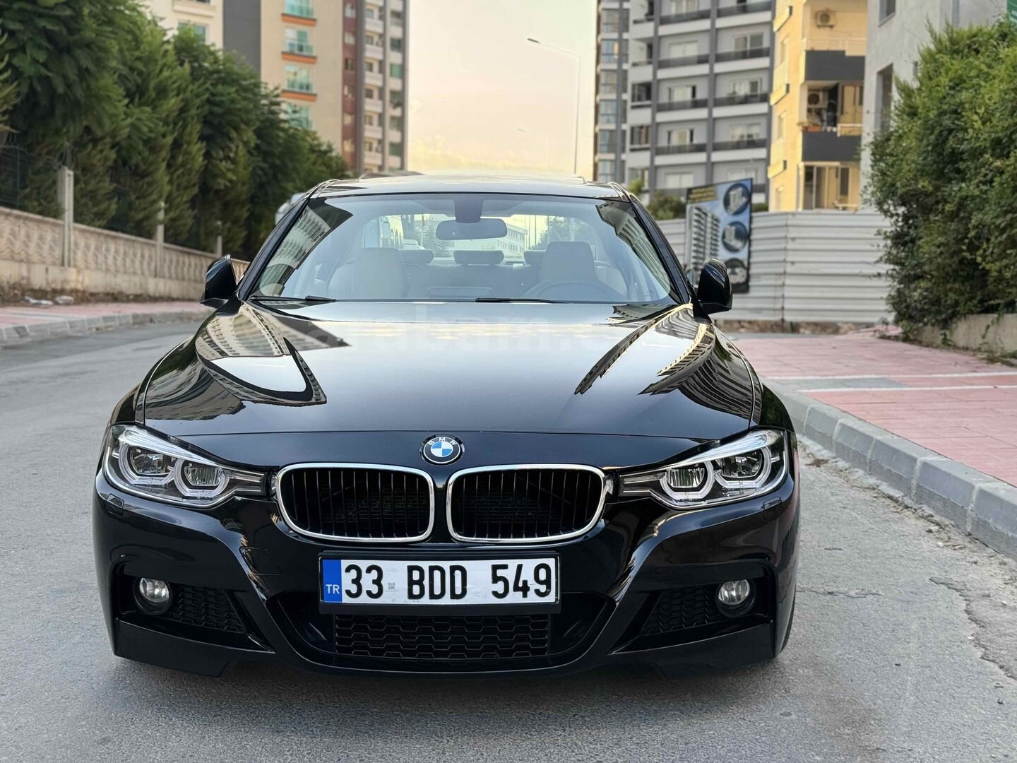 Sahibinden BMW 3 Serisi 320d M Sport 2015 Model Mersin 263.000 km Siyah 3