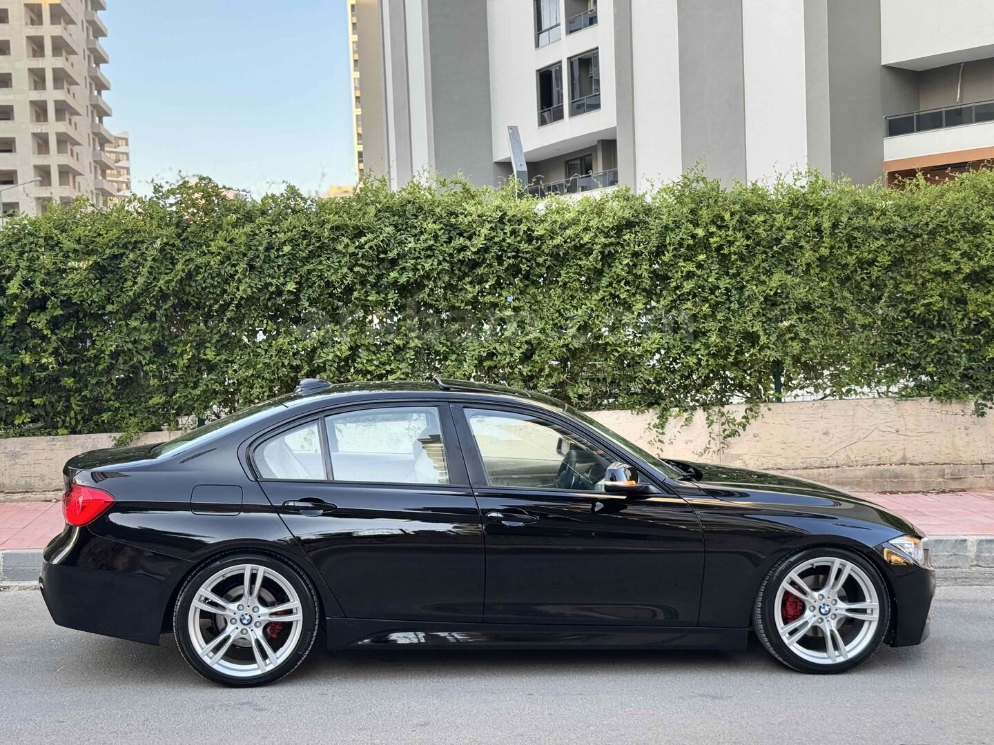Sahibinden BMW 3 Serisi 320d M Sport 2015 Model Mersin 263.000 km Siyah 5