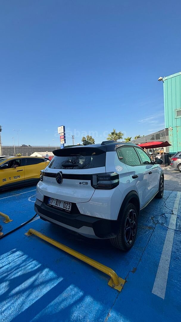 Sahibinden Citroen e-C3 Max 2025 Model İzmir 19.450 km Beyaz 7