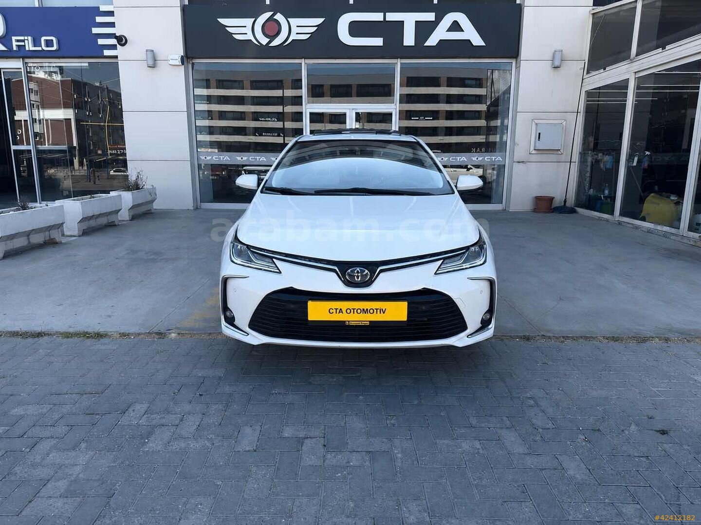 Galeriden Toyota Corolla 1.8 Hybrid Passion X-Pack 2020 Model Ankara 144.700 km Beyaz 1