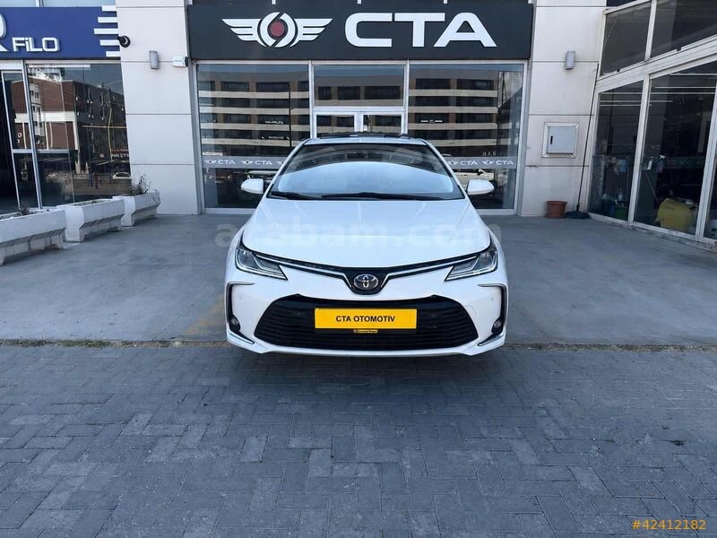 Galeriden Toyota Corolla 1.8 Hybrid Passion X-Pack 2020 Model Ankara 144.700 km Beyaz