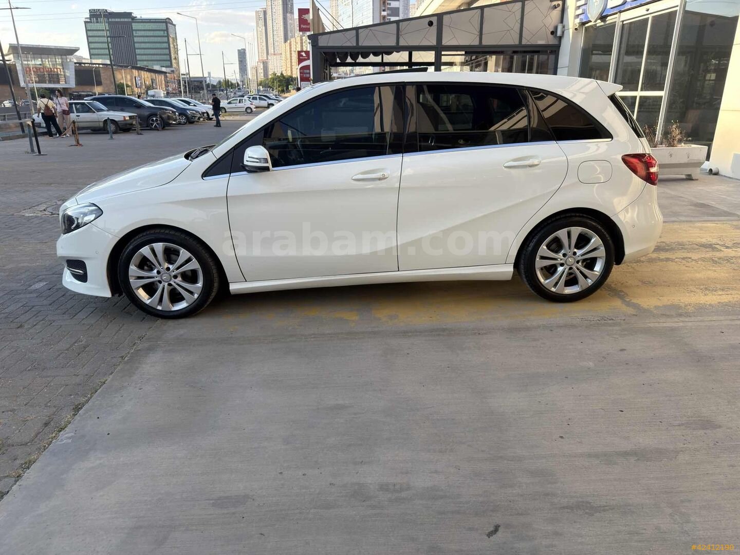 Galeriden Mercedes - Benz B 180 CDI BlueEFFICIENCY Urban 2015 Model Ankara 102.000 km Beyaz 5