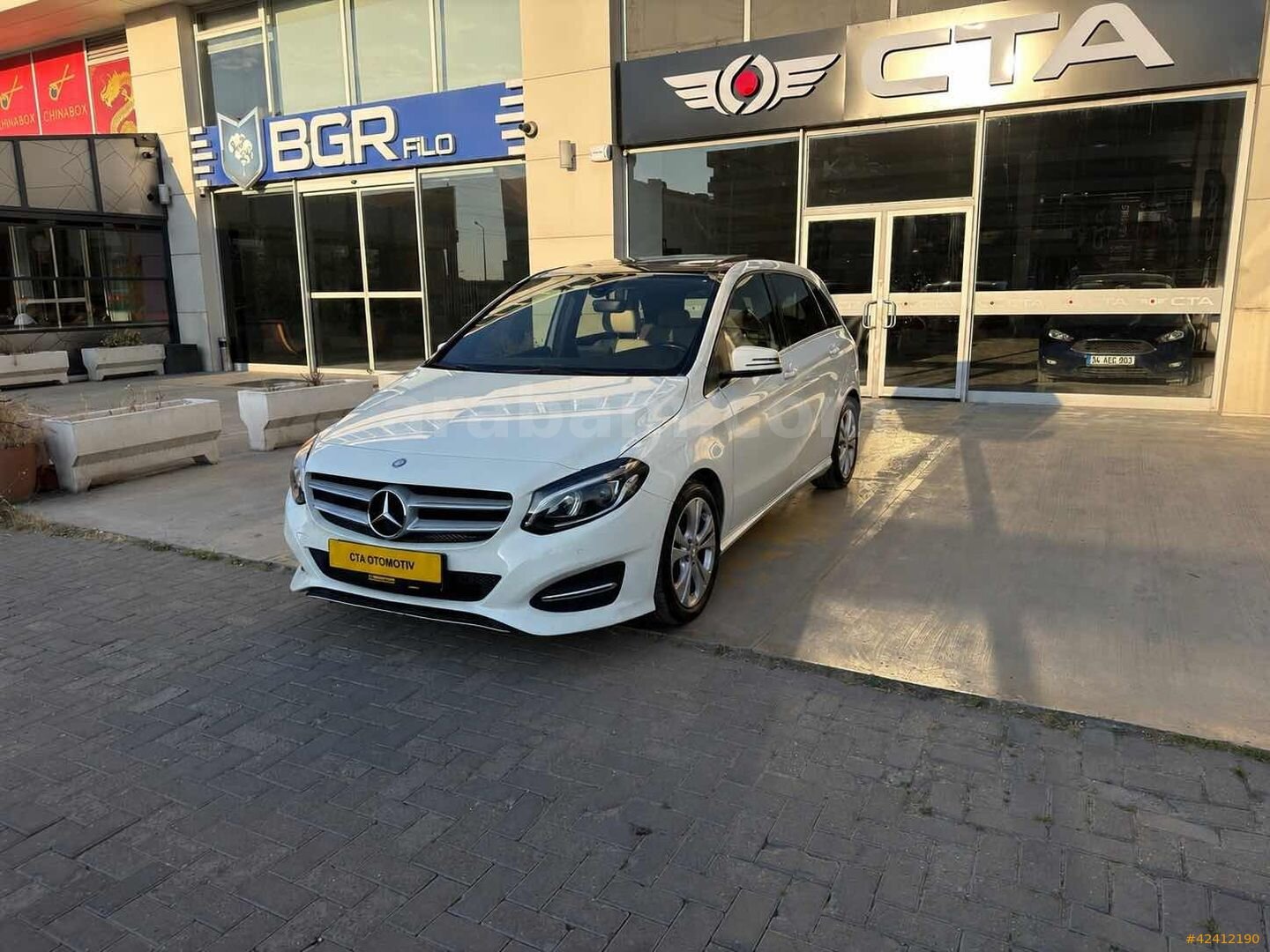 Galeriden Mercedes - Benz B 180 CDI BlueEFFICIENCY Urban 2015 Model Ankara 102.000 km Beyaz 2