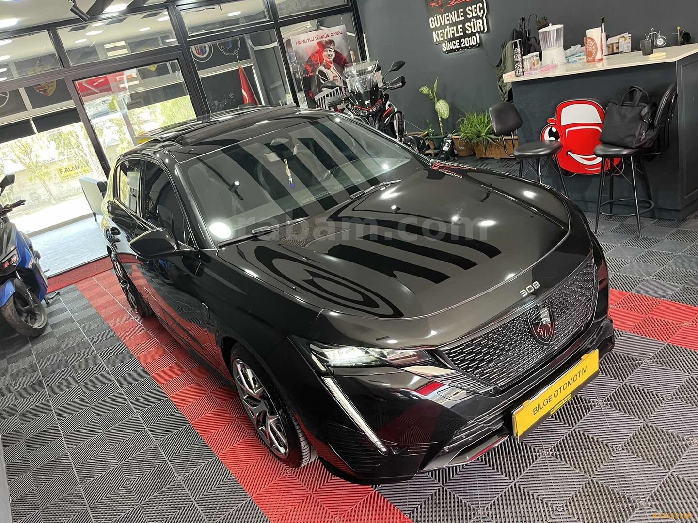 Galeriden Peugeot 308 1.2 PureTech GT 2023 Model İzmir 21.000 km Siyah 6