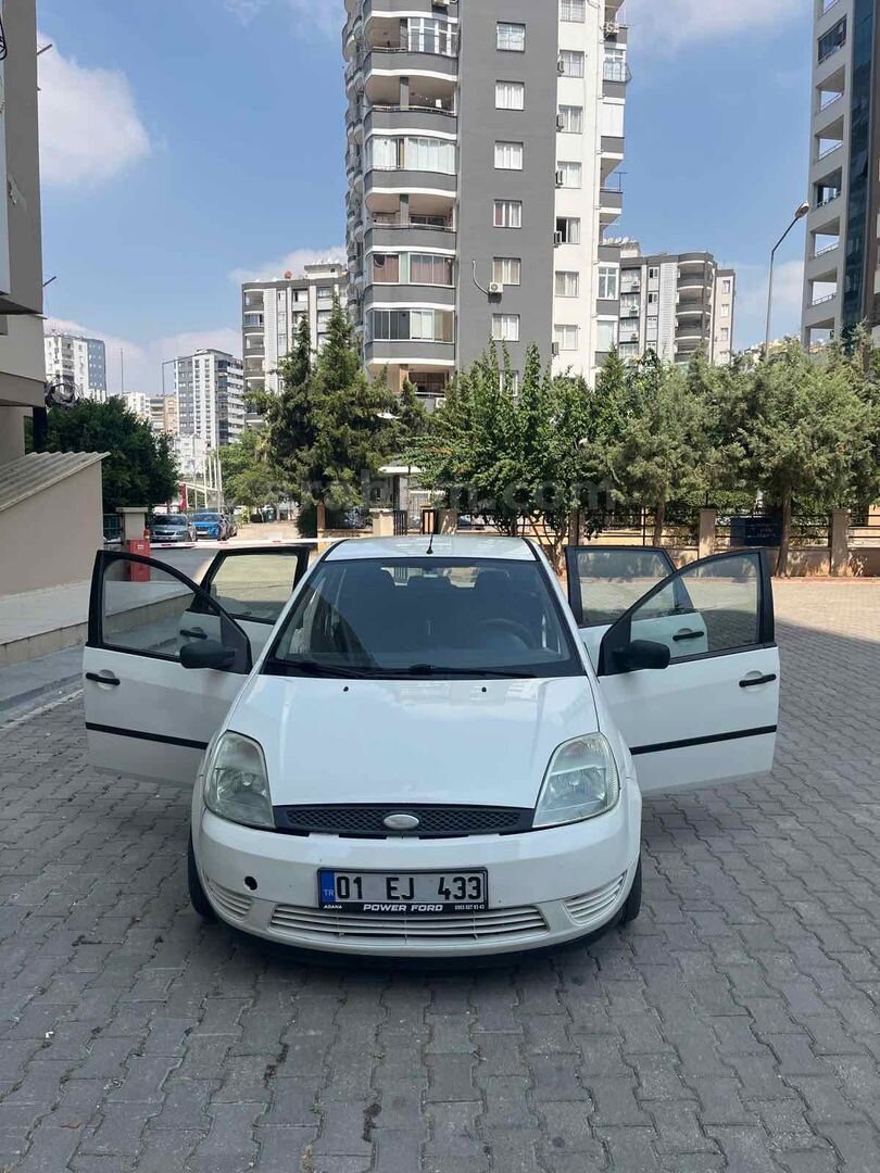 Sahibinden Ford Fiesta 1.4 TDCi Comfort 2004 Model Adana 275.000 km Beyaz 7