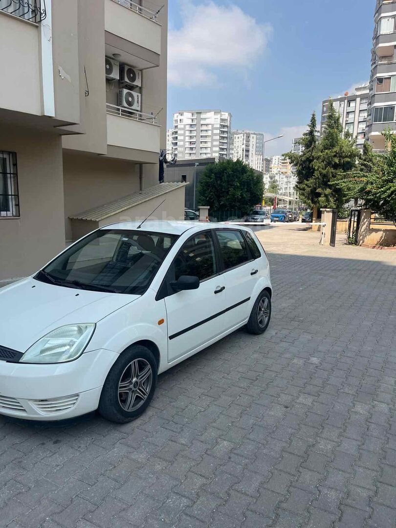 Sahibinden Ford Fiesta 1.4 TDCi Comfort 2004 Model Adana 275.000 km Beyaz 2
