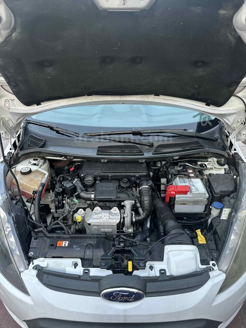Sahibinden Ford Fiesta 1.4 TDCi Trend 2009 Model İstanbul 213.000 km Beyaz 7