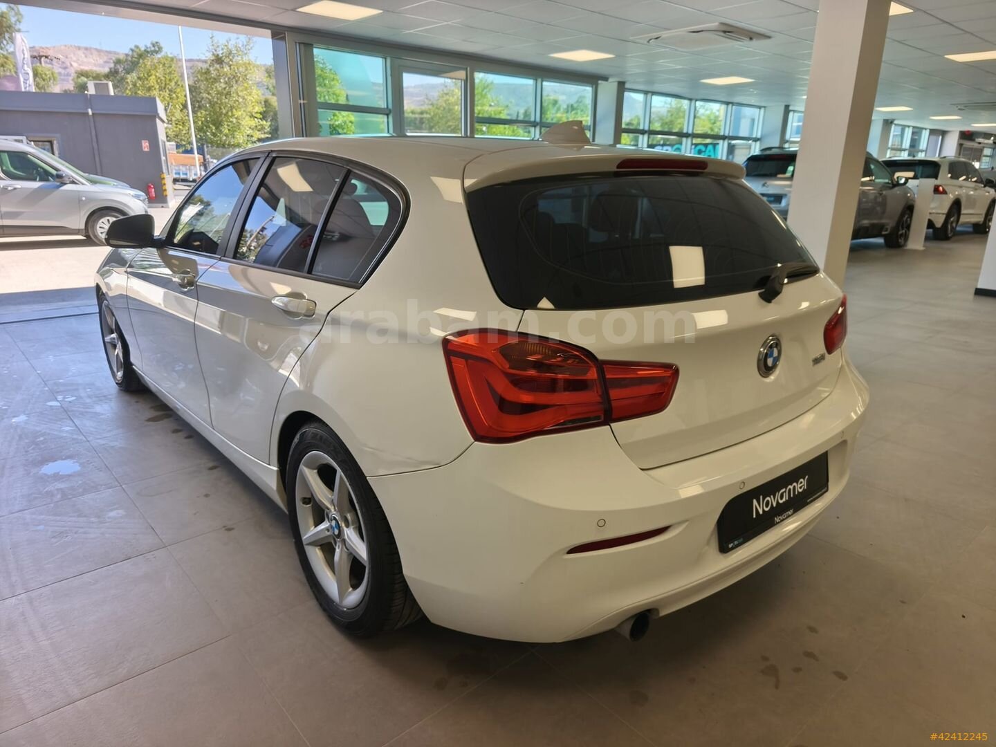 Galeriden BMW 1 Serisi 118i Joy 2015 Model İzmir 81.868 km Beyaz 7