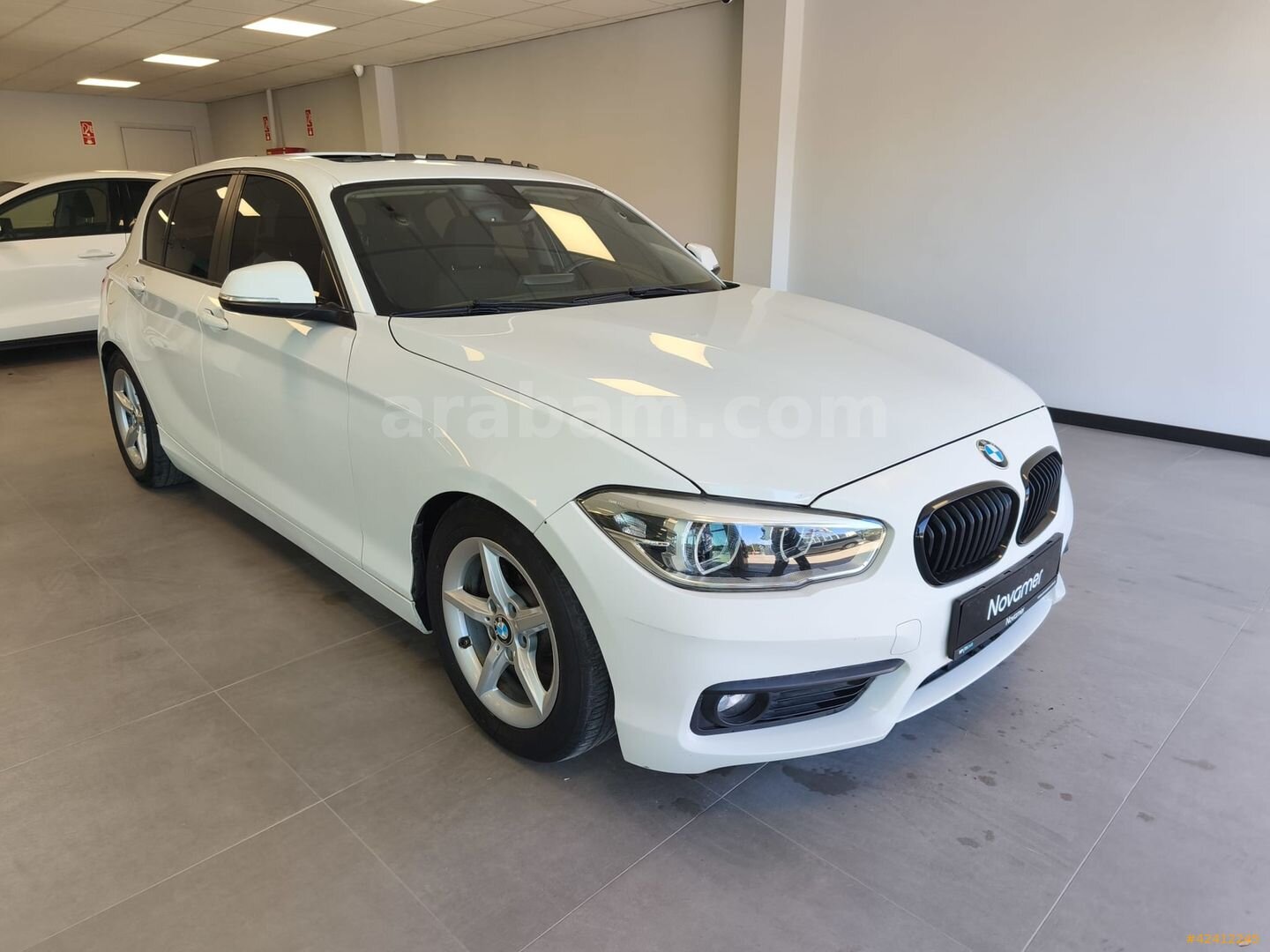 Galeriden BMW 1 Serisi 118i Joy 2015 Model İzmir 81.868 km Beyaz 3