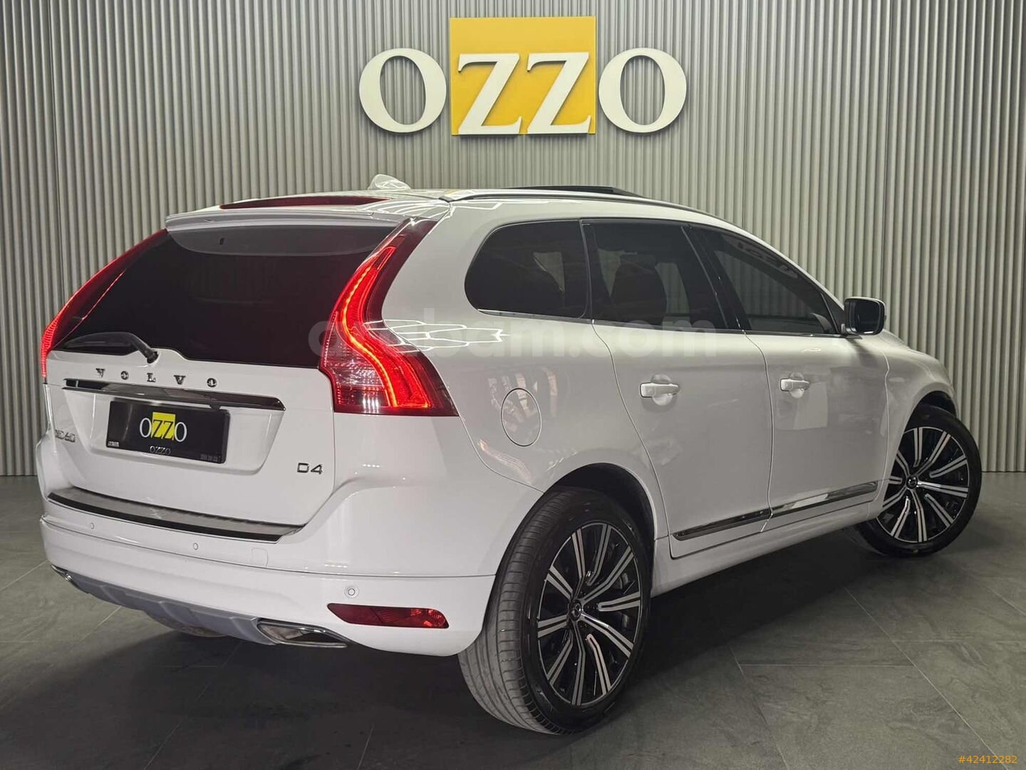 OZZO AUTO-2016-VOLVO-XC60-ADVANCE-2.0-D4-OTOMATİK-CAM_TAVAN 5