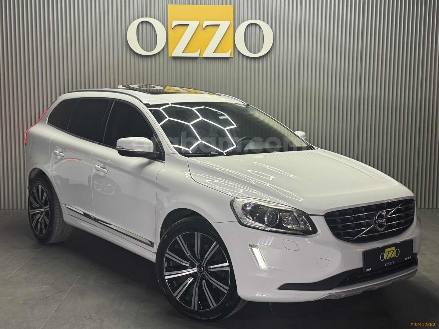 OZZO AUTO-2016-VOLVO-XC60-ADVANCE-2.0-D4-OTOMATİK-CAM_TAVAN 2
