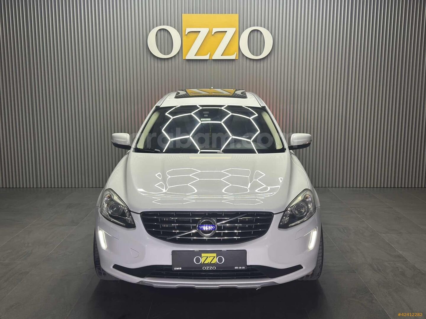 OZZO AUTO-2016-VOLVO-XC60-ADVANCE-2.0-D4-OTOMATİK-CAM_TAVAN 4