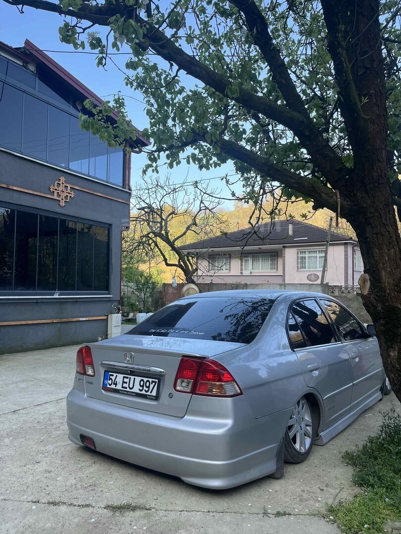 Sahibinden Honda Civic 1.6i VTEC ES 2004 Model Sakarya 324.000 km Gri (Gümüş) 4