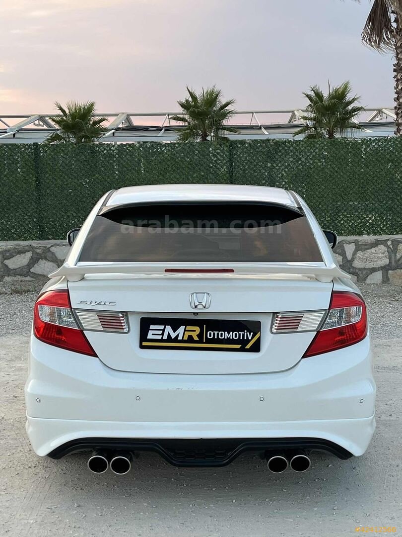 Galeriden Honda Civic 1.6i VTEC Eco Elegance 2015 Model Denizli 179.000 km Beyaz 7