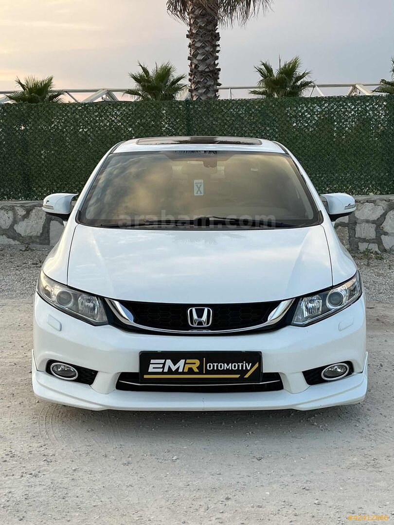 Galeriden Honda Civic 1.6i VTEC Eco Elegance 2015 Model Denizli 179.000 km Beyaz 2