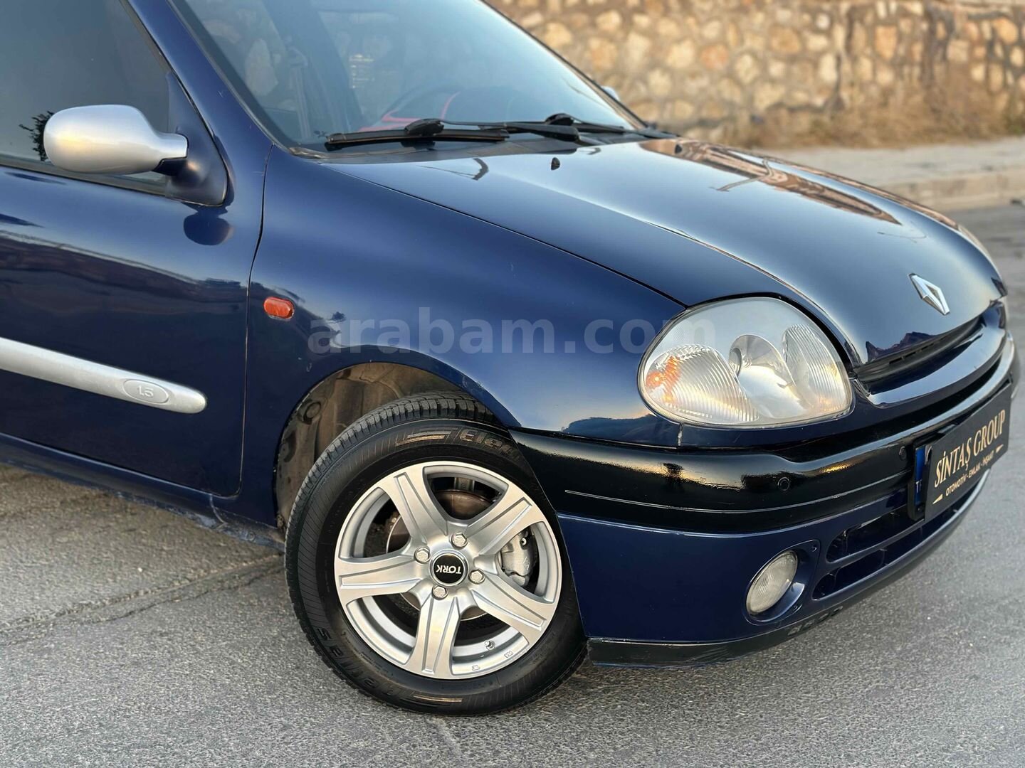 Galeriden Renault Clio 1.6 RTE 2000 Model Elazığ 146.000 km Mavi 5