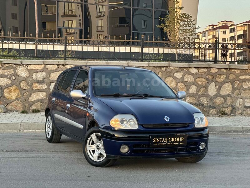 Galeriden Renault Clio 1.6 RTE 2000 Model Elazığ 146.000 km Mavi