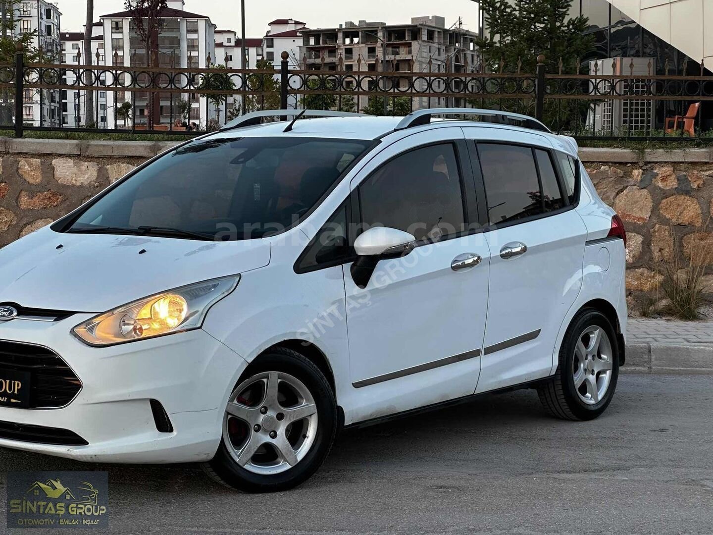 Galeriden Ford B-Max 1.5 TDCi Trend 2012 Model Elazığ 145.000 km Beyaz 2