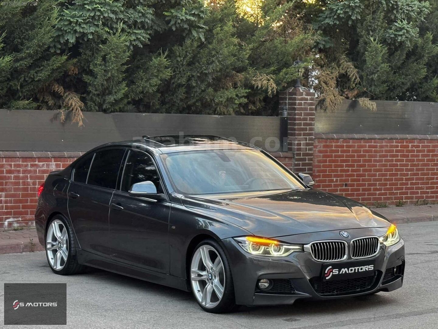 Galeriden BMW 3 Serisi 320i ED M Plus 2016 Model Ankara 233.000 km Gri 2