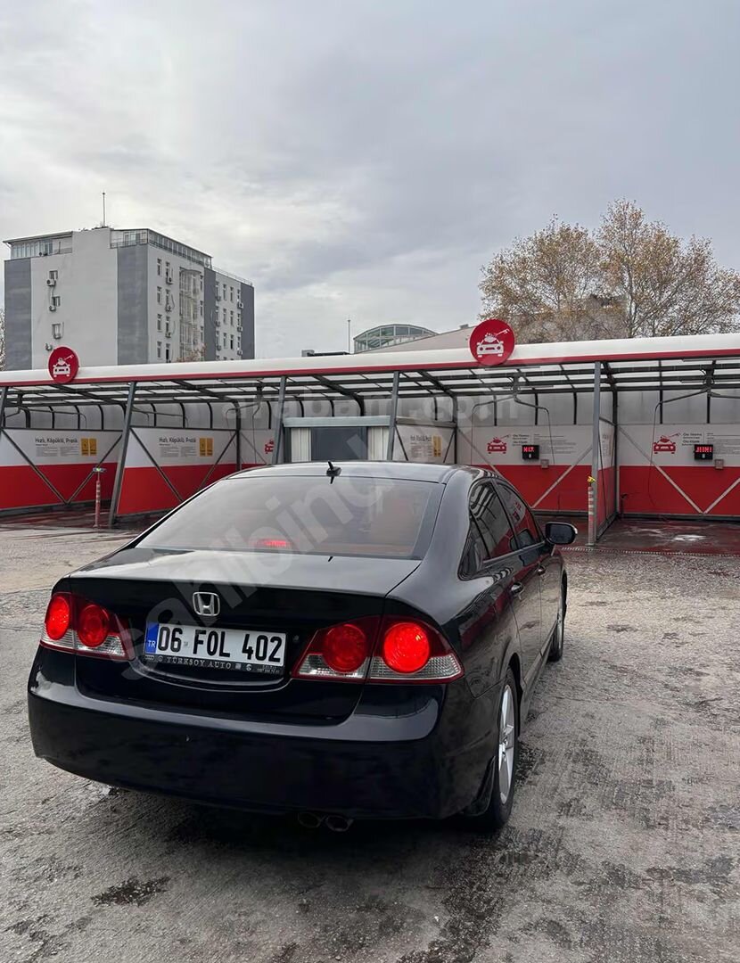 Sahibinden Honda Civic 1.6i VTEC Premium 2007 Model Ankara 238.000 km Siyah 6
