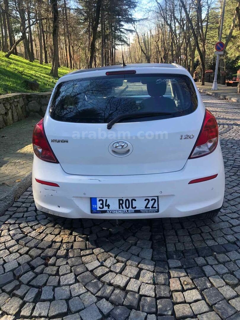 Sahibinden Hyundai i20 1.4 CVVT Sense 2012 Model İstanbul 162.000 km Beyaz 2