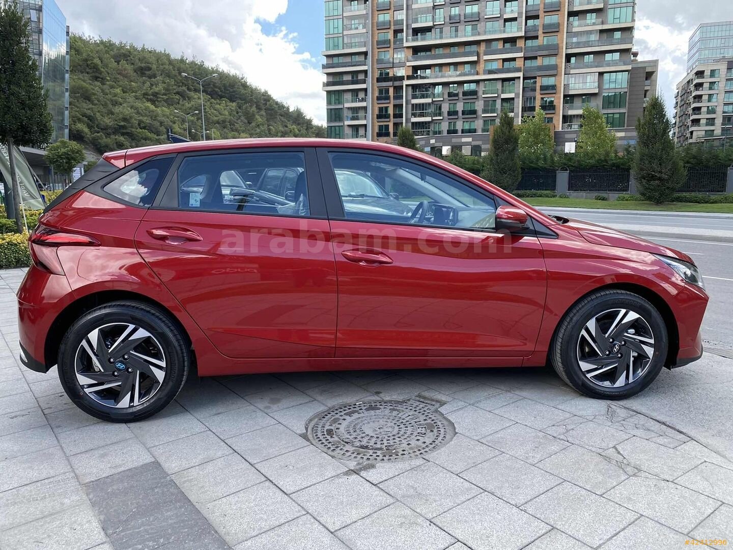 Galeriden Hyundai i20 1.0 T-GDI Style 2022 Model İstanbul 78.000 km Kırmızı 3