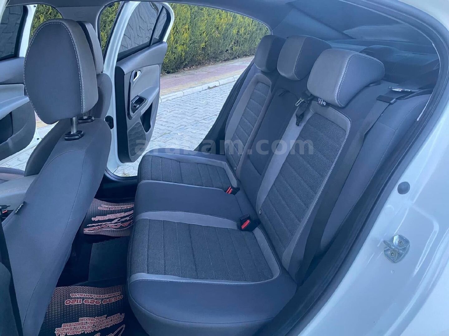 Sahibinden Fiat Egea 1.3 Multijet Lounge 2017 Model Muğla 273.000 km Beyaz 7