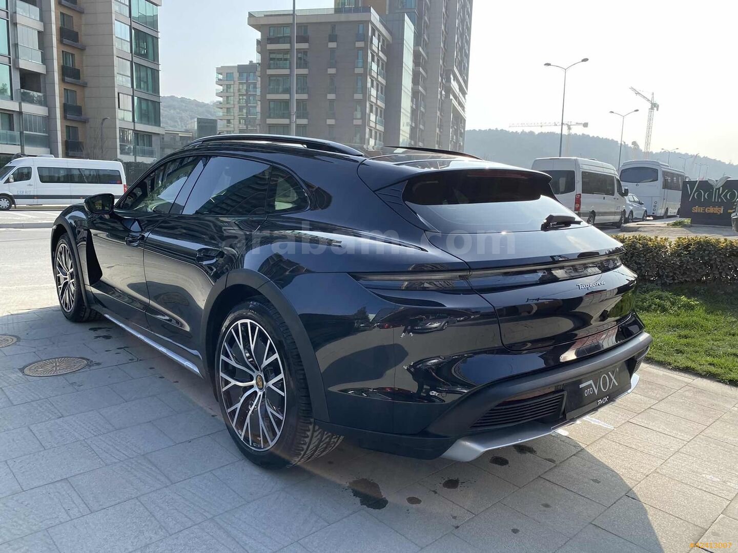 Galeriden Porsche Taycan Elektrik 4 Cross Turismo 2023 Model İstanbul 50.000 km Siyah 5