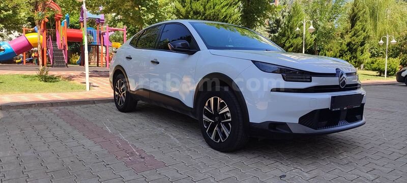 Sahibinden Citroen C4 X 1.2 PureTech Shine 2025 Model Diyarbakır 28.500 km Beyaz
