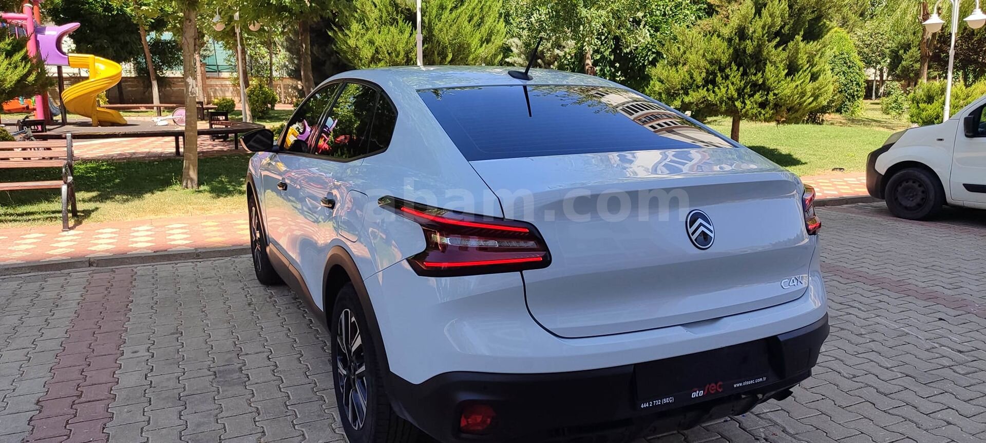 Sahibinden Citroen C4 X 1.2 PureTech Shine 2025 Model Diyarbakır 28.500 km Beyaz 7