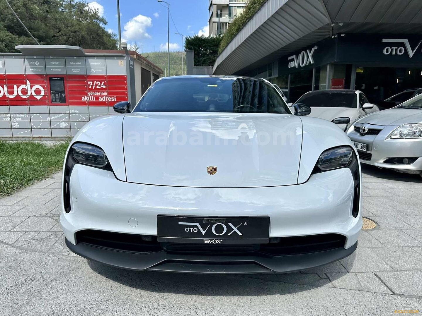 Galeriden Porsche Taycan Elektrik 2021 Model İstanbul 78.000 km Beyaz 1