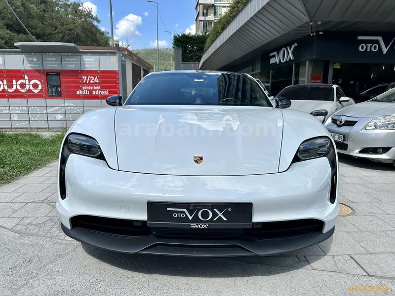 Galeriden Porsche Taycan Elektrik 2021 Model İstanbul 78.000 km Beyaz