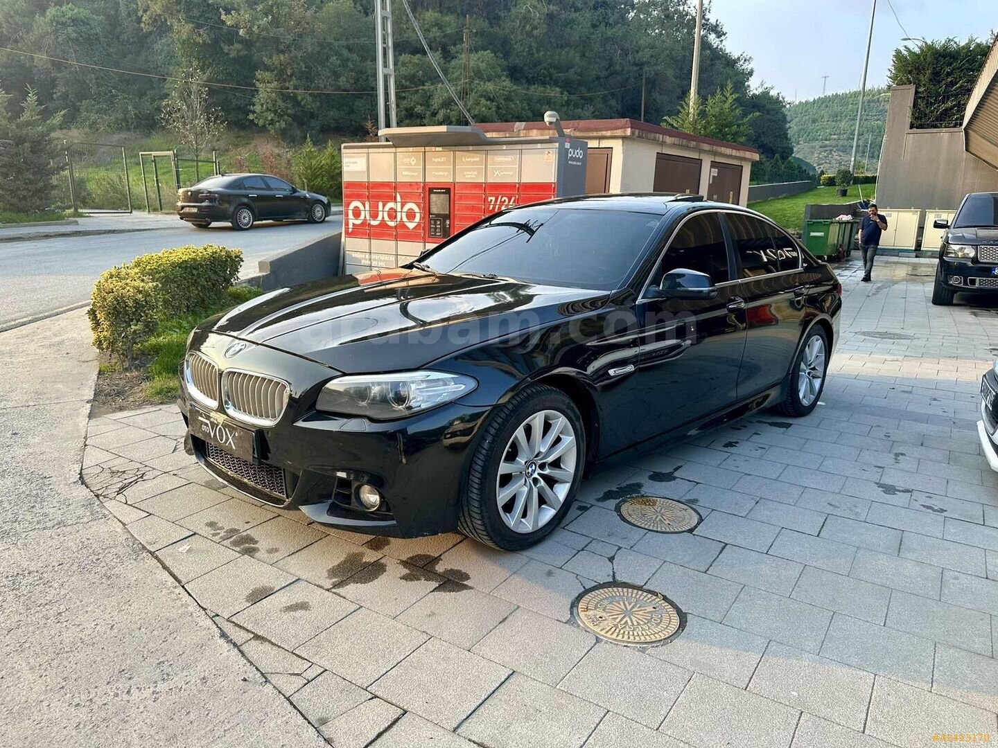 Galeriden BMW 5 Serisi 525d xDrive Premium 2016 Model İstanbul 199.000 km Siyah 3
