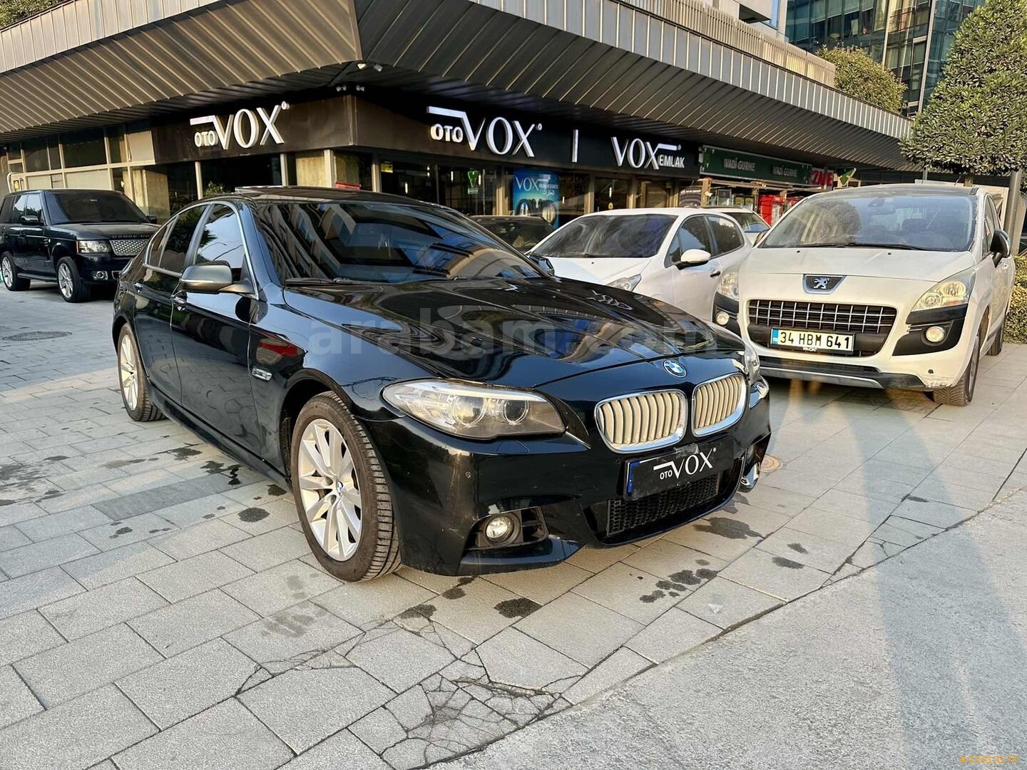 Galeriden BMW 5 Serisi 525d xDrive Premium 2016 Model İstanbul 199.000 km Siyah 4