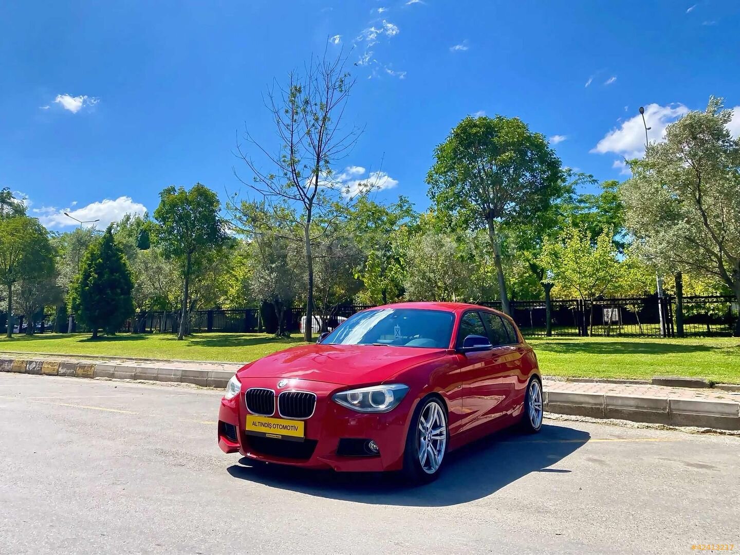 Galeriden BMW 1 Serisi 116i Sport Line 2012 Model İstanbul 125.000 km Kırmızı 3