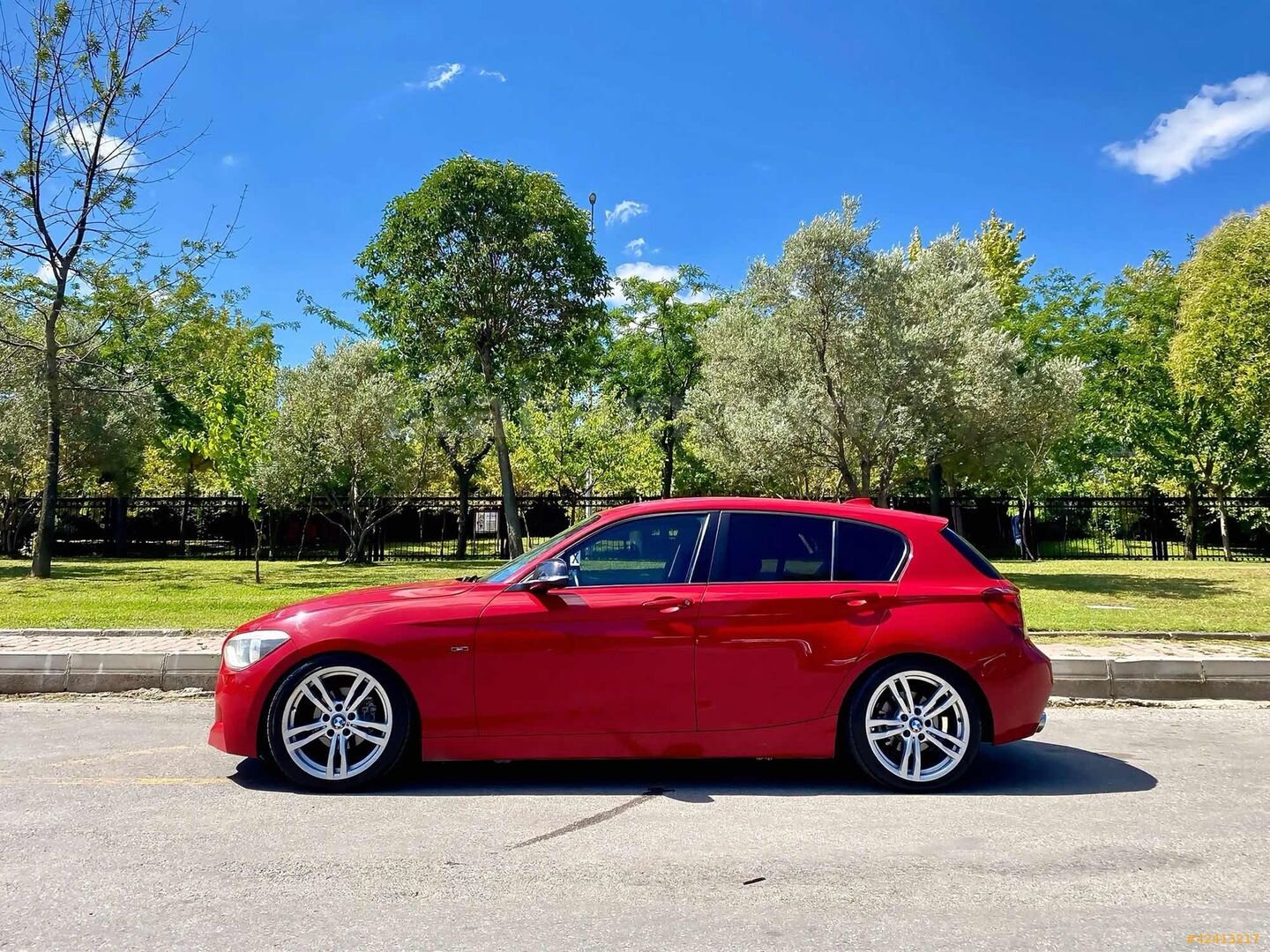 Galeriden BMW 1 Serisi 116i Sport Line 2012 Model İstanbul 125.000 km Kırmızı 4