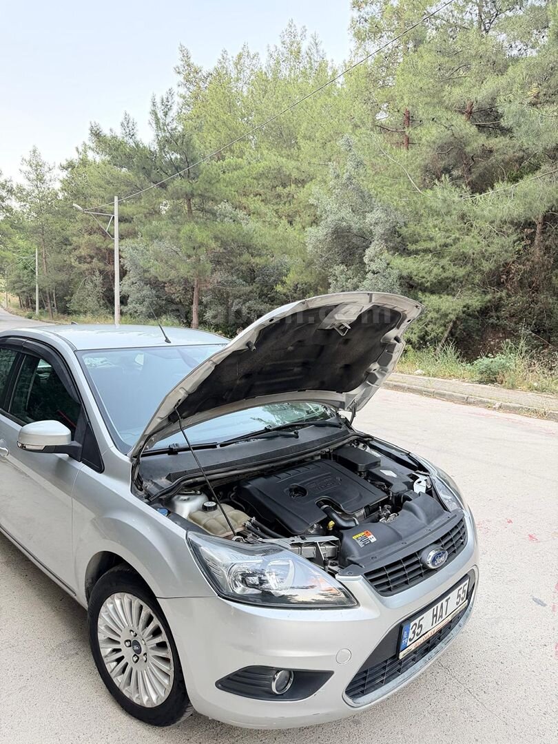 Sahibinden Ford Focus 1.6 TDCi Titanium 2009 Model İzmir 256.000 km Gri (metalik) 3